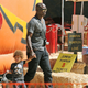 Image for article titled Celebrities Love L.A. Pumpkin Patch, Paparazzi Be Damned